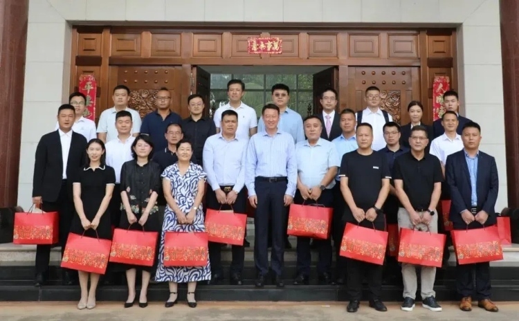 駐尼日利亞使館舉行中秋慰?jī)S活動(dòng)。駐尼使館供圖