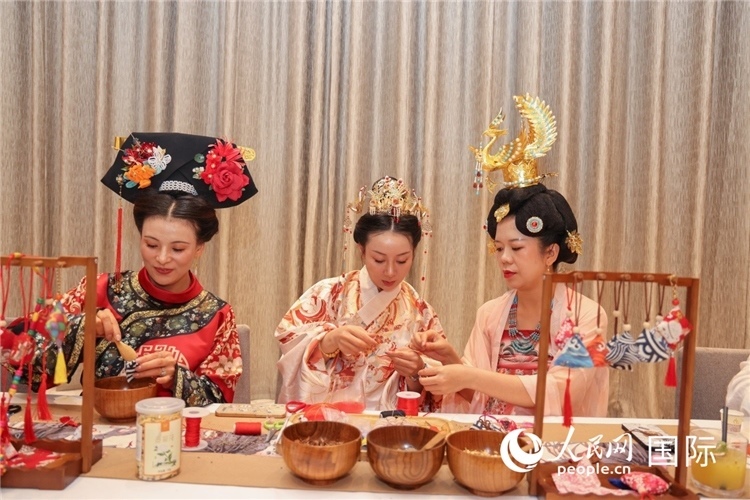 中國傳統(tǒng)文化展示。人民網(wǎng)記者任皓宇攝