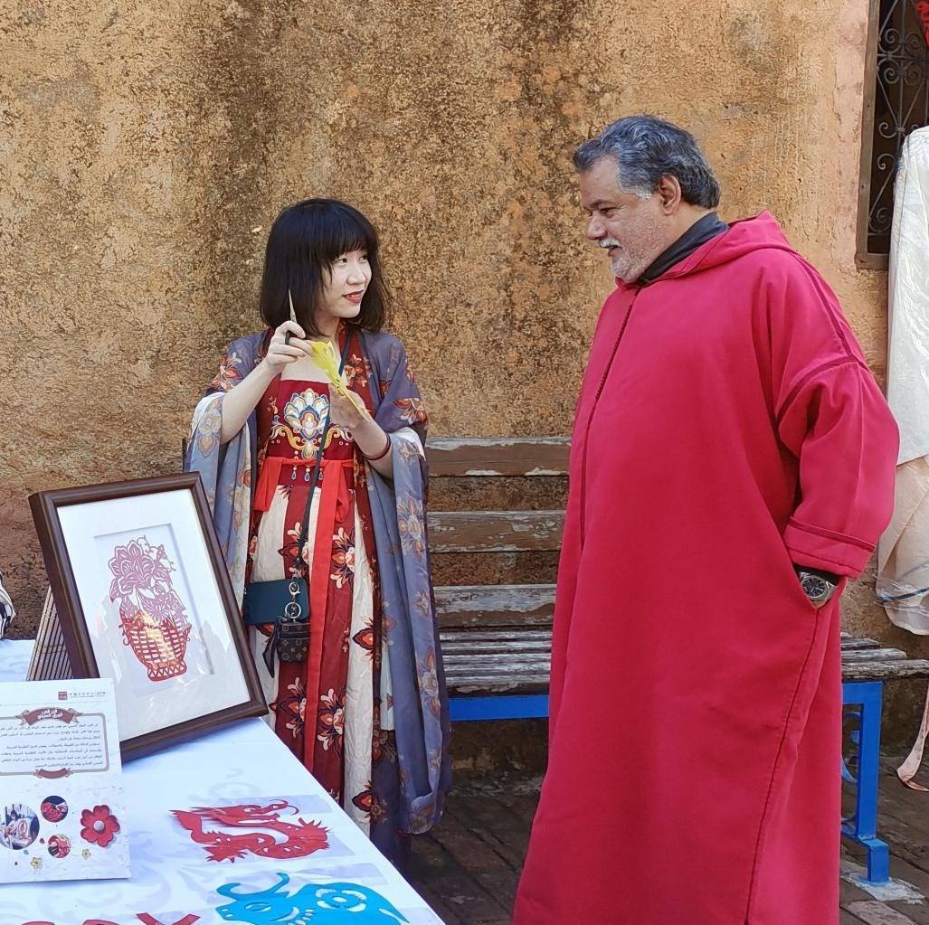 中國(guó)文化產(chǎn)品介紹。拉巴特中國(guó)文化中心供圖