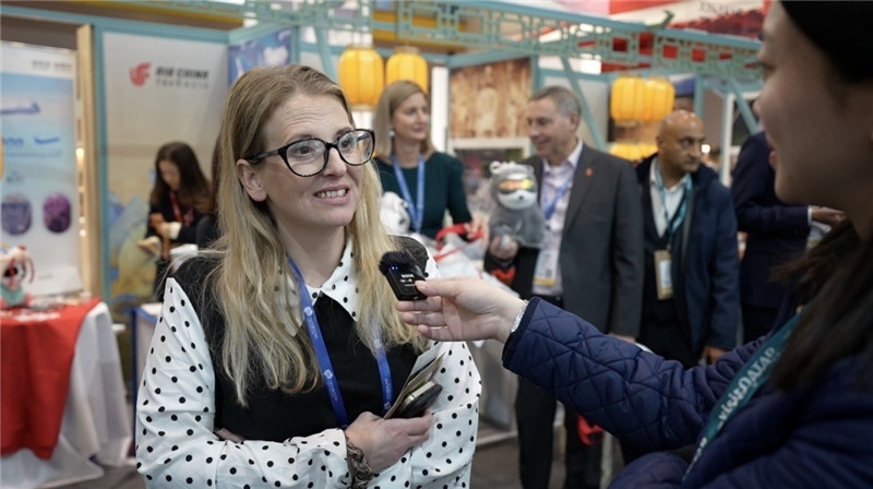 英格蘭約克旅游局局長薩曼莎·亨特接受采訪。 吳若鳴攝