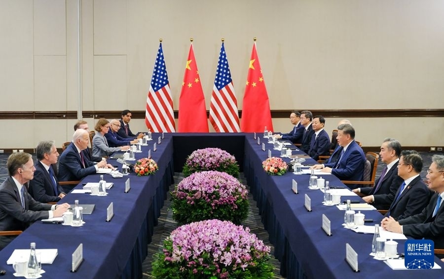 當(dāng)?shù)貢r(shí)間11月16日下午，國(guó)家主席習(xí)近平在利馬同美國(guó)總統(tǒng)拜登舉行會(huì)晤。新華社記者 丁林 攝