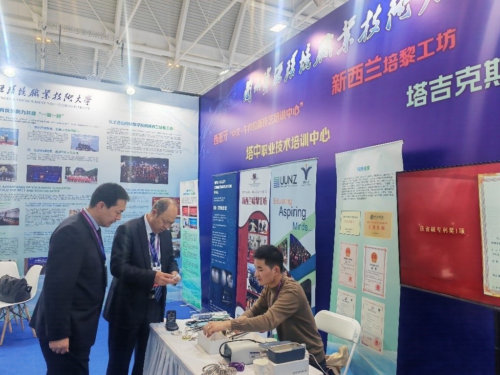 展臺現(xiàn)場。蘭州資源環(huán)境職業(yè)技術大學供圖