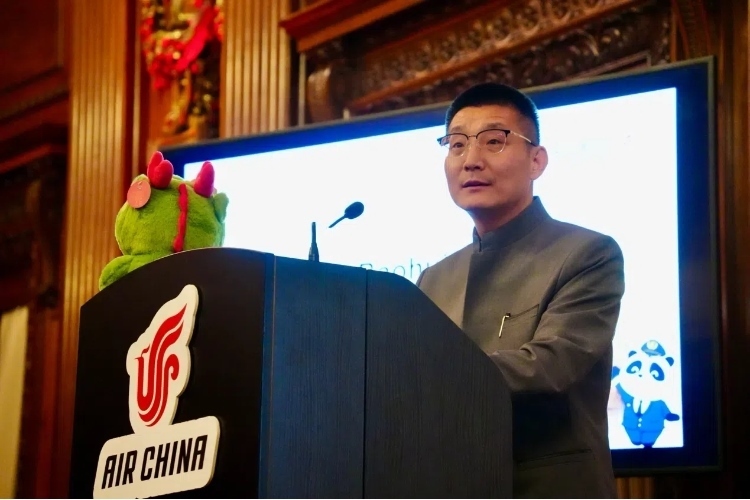 國航倫敦營業(yè)部總經(jīng)理夏寶輝致辭。吳若鳴攝