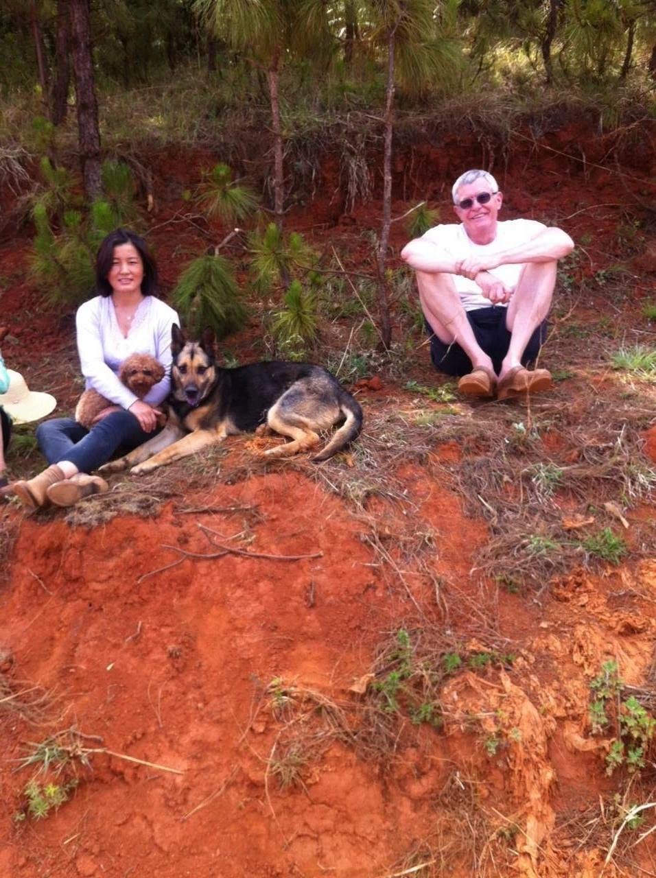 奈斯和妻子在云南東川打造了一個名叫“卡比杉”的農(nóng)場。