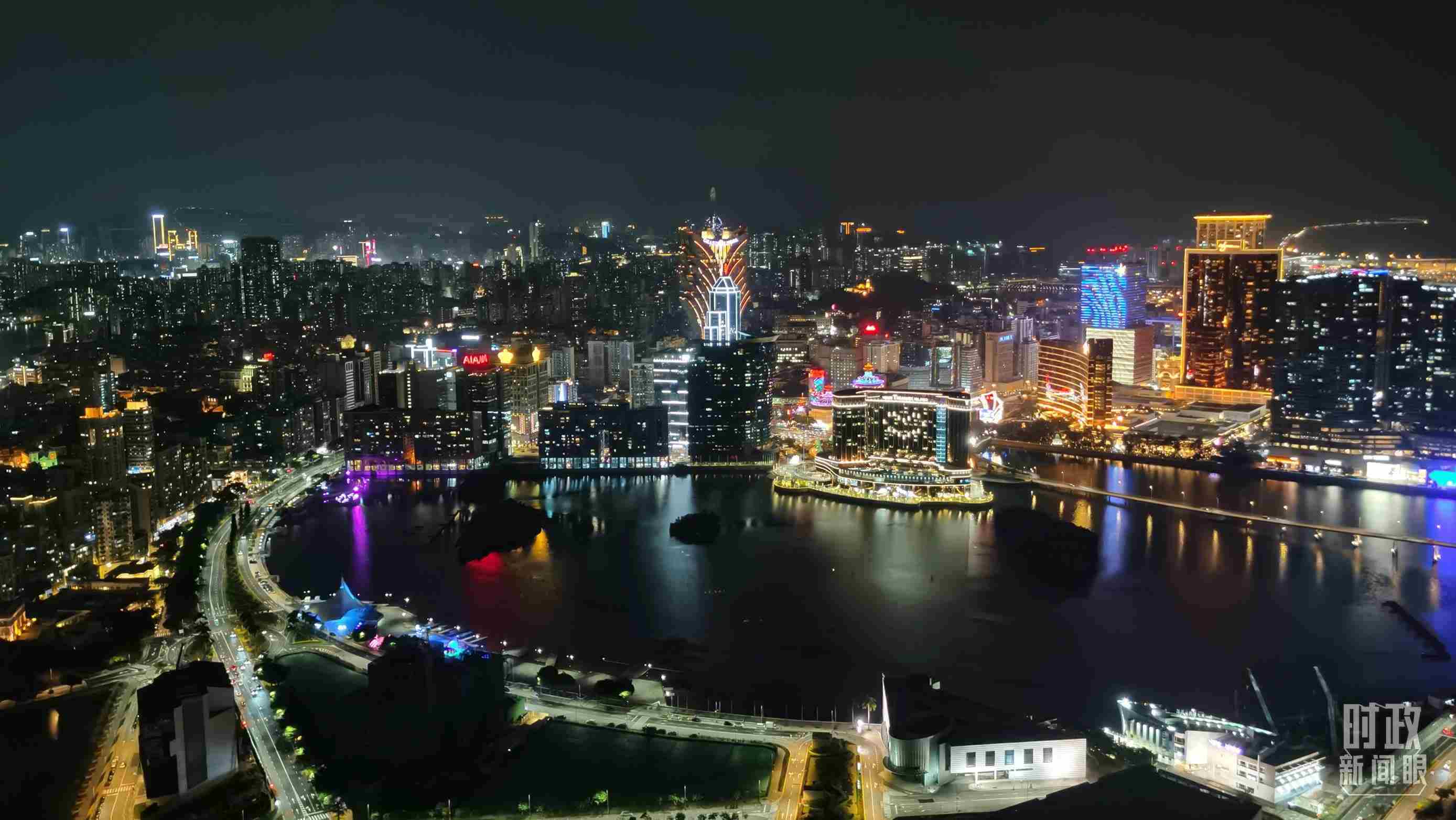 △澳門夜景。（總臺央視記者曹亞星拍攝）