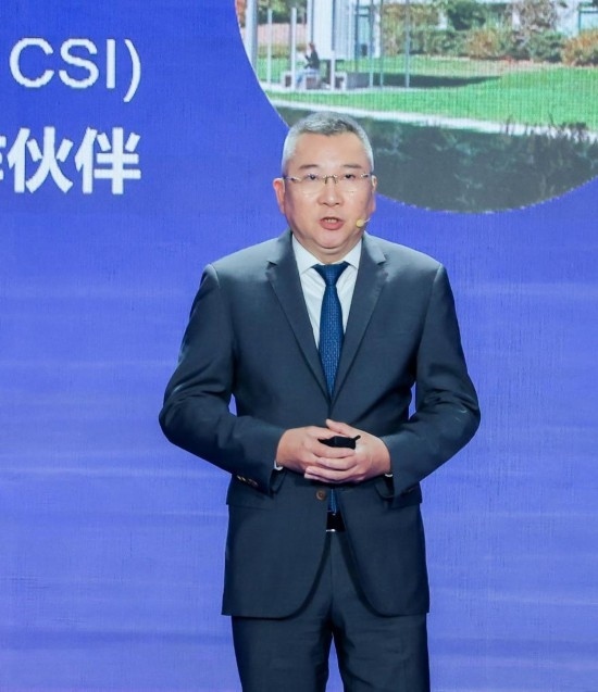 12月6日，法國(guó)達(dá)索系統(tǒng)公司全球執(zhí)行副總裁許善淞在深圳全球招商大會(huì)上。新華社發(fā)