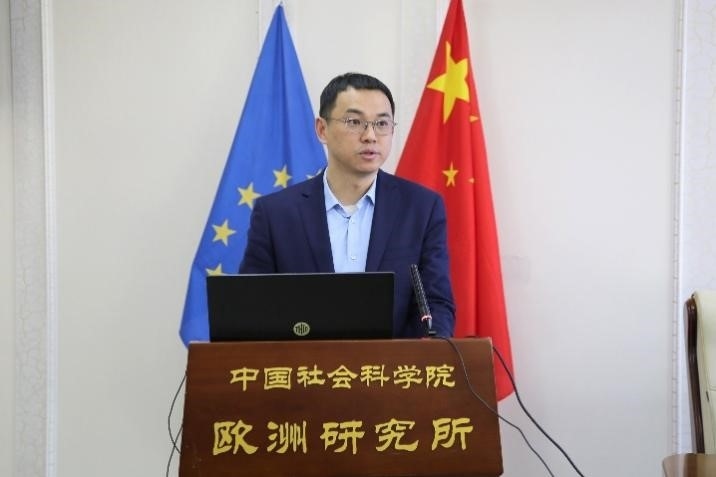 社會科學(xué)文獻出版社副總編輯童根興作開幕式致辭。吳迪攝