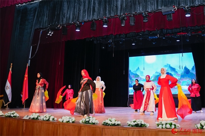 新春慶典活動(dòng)現(xiàn)場。人民網(wǎng) 塔里克·易卜拉欣攝