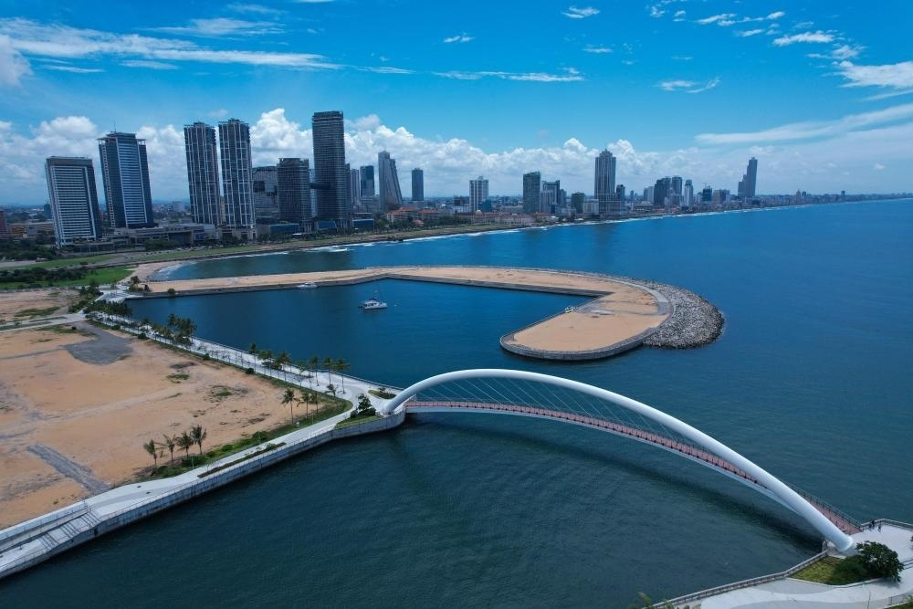 這是2024年10月26日在斯里蘭卡科倫坡港口城拍攝的城市風(fēng)光。新華社發(fā)（科倫坡港口城供圖）