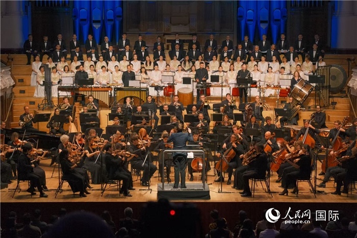 奧克蘭市政廳《空?！方豁懬莩霈F(xiàn)場(chǎng)。張波若攝