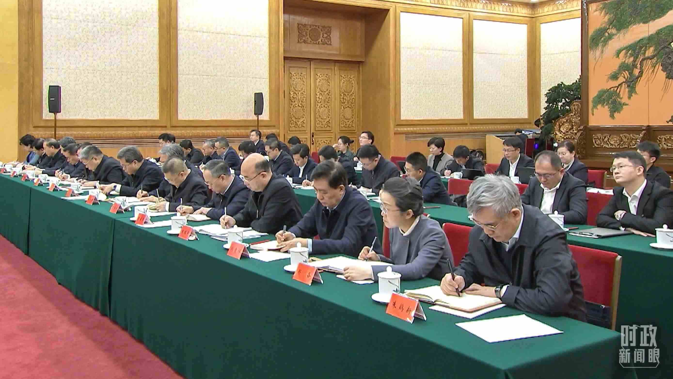 △2月17日，民營(yíng)企業(yè)座談會(huì)現(xiàn)場(chǎng)。
