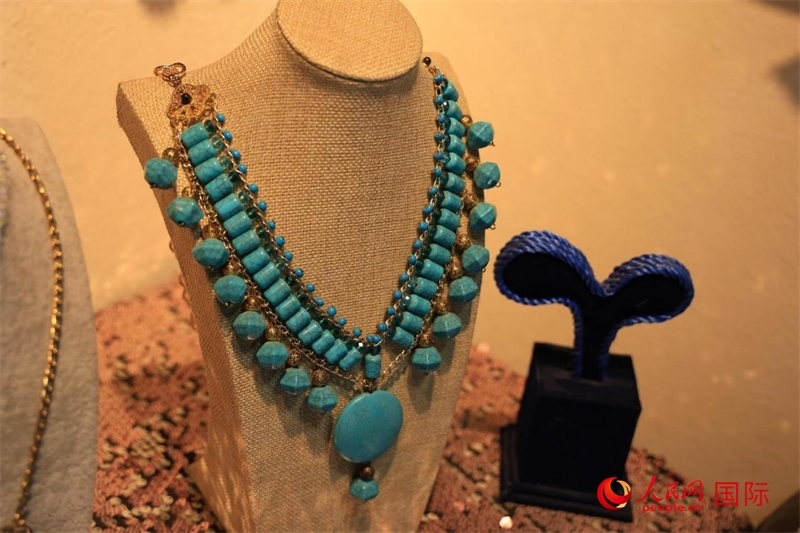 蘇美爾時期的流行項(xiàng)鏈。 人民網(wǎng)伊納斯·易卜拉欣攝