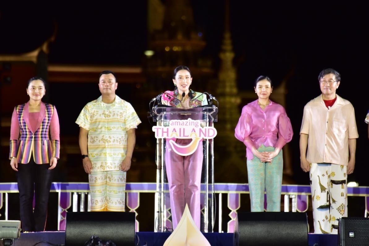 泰國總理佩通坦·欽那瓦宣布泰國潑水節(jié)慶?；顒诱絾?。泰國國家旅游局供圖