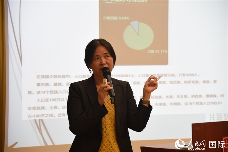 斯德哥爾摩大學(xué)訪問(wèn)學(xué)者徐英春博士的專題講座。人民網(wǎng)記者 殷淼攝