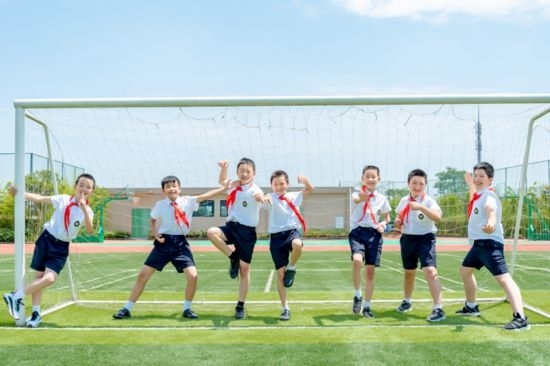 重慶高新區(qū)學(xué)子。