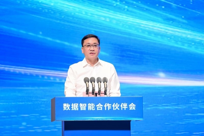 圖為河南省人民政府國(guó)有資產(chǎn)監(jiān)督管理委員會(huì)黨委委員、副主任李海峰。