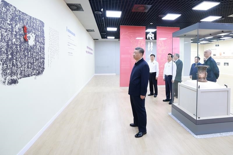 △2024年9月10日，習近平總書記來到陜西寶雞市參觀寶雞青銅器博物院。