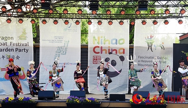 舞蹈《迎客歌》。人民網(wǎng)記者 殷淼