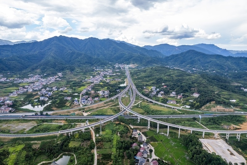 確保基本實(shí)現(xiàn)社會(huì)主義現(xiàn)代化取得決定性進(jìn)展——寫(xiě)在黨的二十屆四中全會(huì)召開(kāi)之際